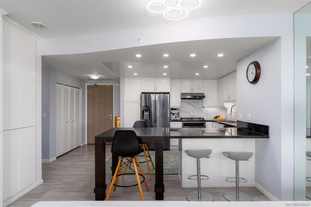 MLS #250036749SD image #9