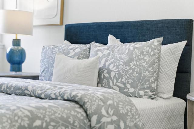 20212 Northcove Square, Cupertino CA: https://media.crmls.org/mediaz/5d84e46f-7858-486b-a0de-467c18a1829e.jpg