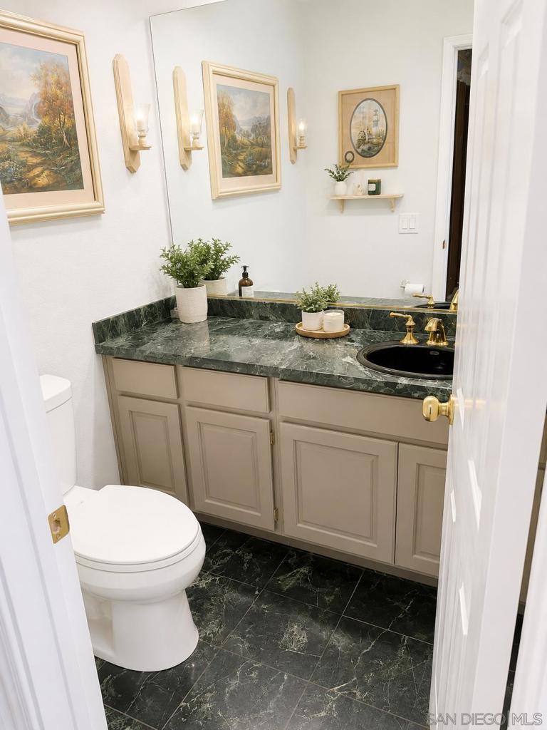 https://media.crmls.org/mediaz/5d853825-aac5-4911-baf4-85be64841486.jpg?preset=X-Large