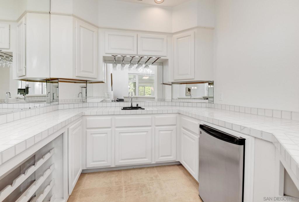 MLS #250042653SD image #21