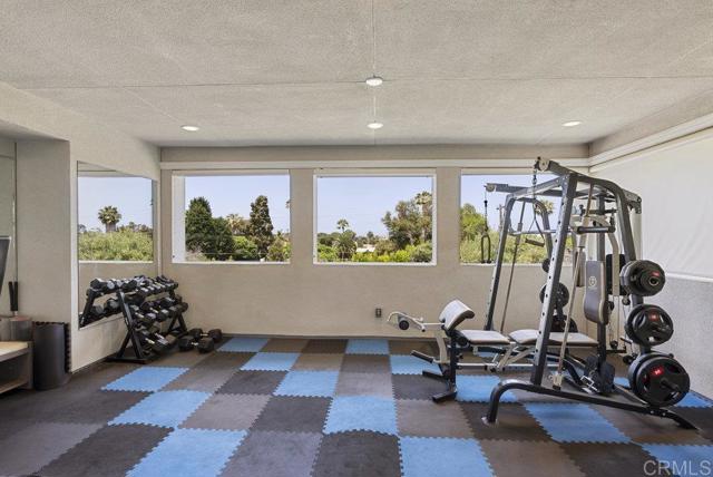 Image 32 of 43 For 964 Urania Avenue