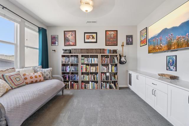 Detail Gallery Image 18 of 55 For 2035 Element Way, Chula Vista,  CA 91915 - 3 Beds | 3/1 Baths