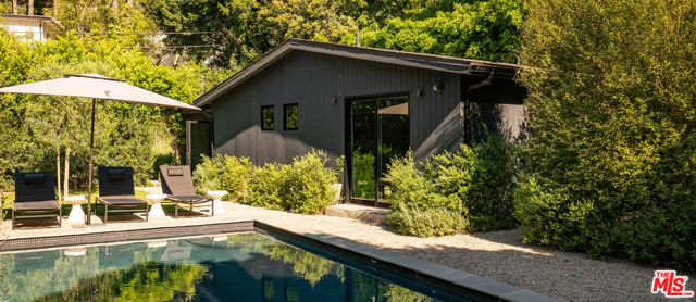 4157 Sunswept Drive photo 2