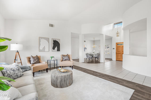 800 Manor Ridge Road, Santa Paula CA: https://media.crmls.org/mediaz/5d880c97-d7fc-40b4-bf9c-3e24c9c247a2.jpg