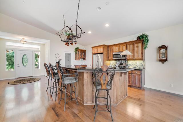 Detail Gallery Image 6 of 36 For 15615 Vista Vicente Dr #21,  Ramona,  CA 92065 - 3 Beds | 2/1 Baths