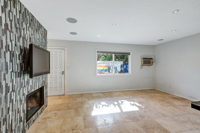 4615 Felton Street, San Diego CA: https://media.crmls.org/mediaz/5d888340-9210-4022-8a94-23d110bcf21f.jpg