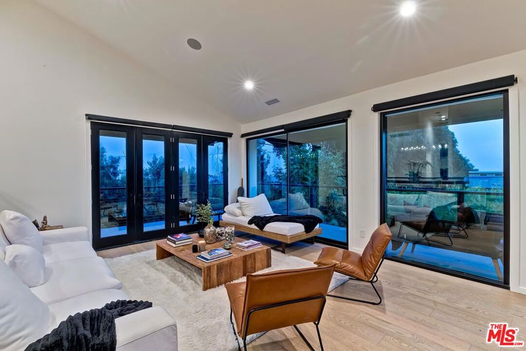 MLS #26985233 image #36