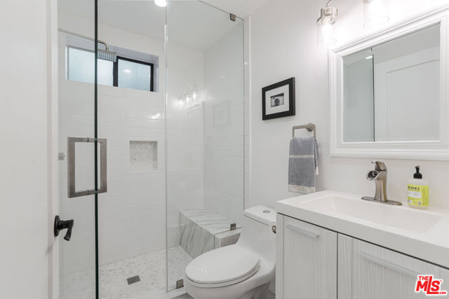 3850 Udell Court, Los Angeles CA: https://media.crmls.org/mediaz/5d89d932-c6c4-4519-bef9-e856ee2ba6f0.jpg