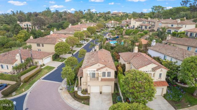 985 Corte Augusta, Camarillo CA: https://media.crmls.org/mediaz/5d8a5e7e-0a33-4737-aff1-2186aa8311d8.jpg