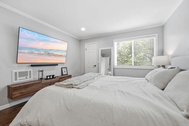 7702 Caminito Puerto, Carlsbad CA: https://media.crmls.org/mediaz/5d8a7ee7-23e2-4ae9-b5b9-7fcd18bb41b0.jpg