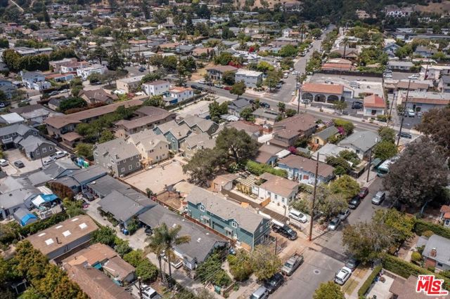 1317 Punta Gorda, Santa Barbara CA: https://media.crmls.org/mediaz/5d8b04e7-1e4b-45c5-af90-b717ed22e935.jpg