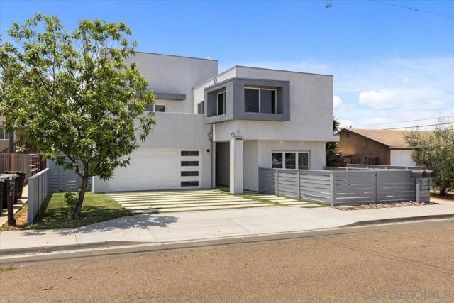 914 10th St, Imperial Beach CA: https://media.crmls.org/mediaz/5d8bec16-e1da-42a6-98e4-f5ba2e9ea34e.jpg