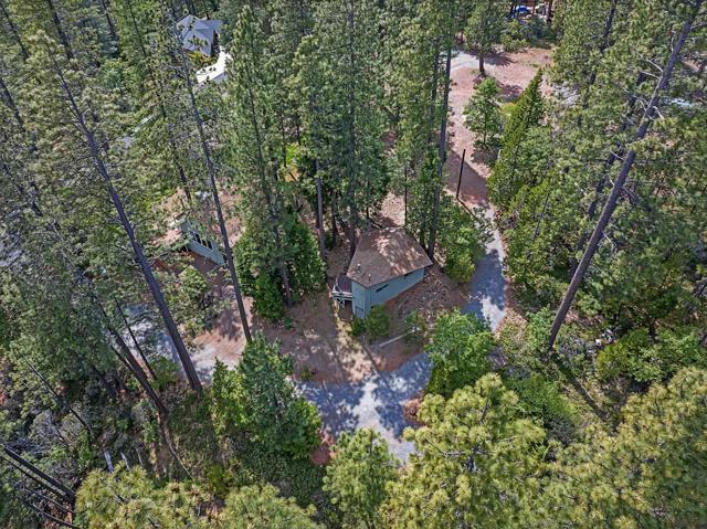 1753 Lightning Lane, Arnold CA: https://media.crmls.org/mediaz/5d8bee81-ce88-4c4d-a482-c4b9dfcbe3e2.jpg