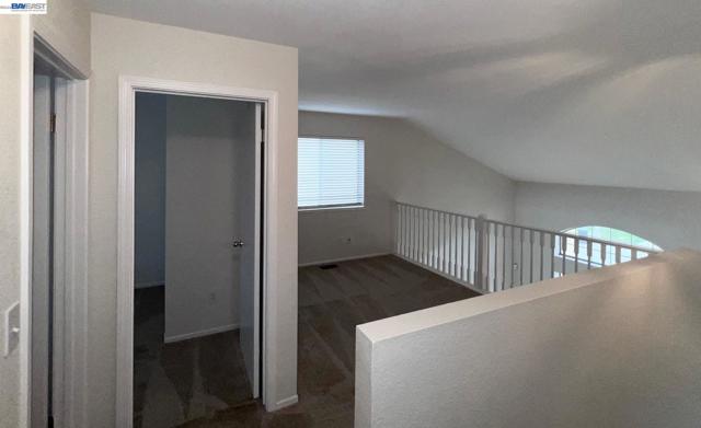 1420 Teakwood Way, Tracy CA: https://media.crmls.org/mediaz/5d8c015b-3824-498f-85ff-1b8b5e10aac5.jpg