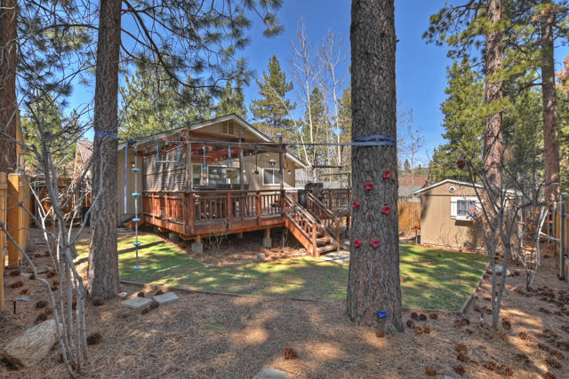 387 Wren Drive, Big Bear CA: https://media.crmls.org/mediaz/5d8d0d8d-0a1c-4626-822d-4246f620ed20.jpg