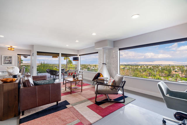 Image 10 of 48 For 2145 Southridge Drive