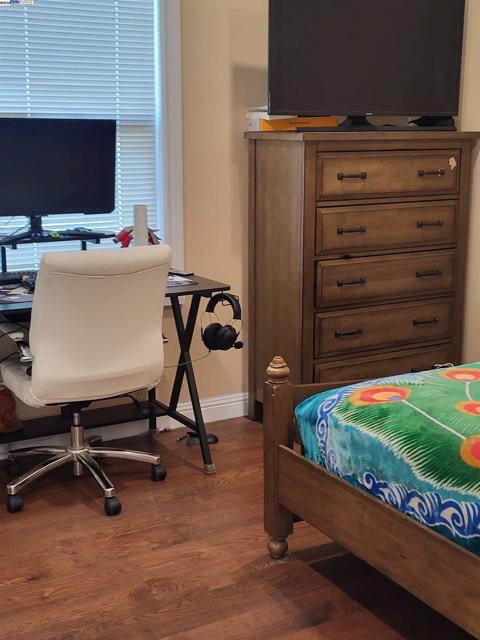 Image 6 of 20 For 2137 27th Ave