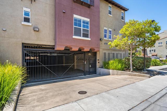 1821 Camino Leonor, San Jose CA: https://media.crmls.org/mediaz/5d8f2f0f-370f-4823-95fd-6fb83b7adc15.jpg