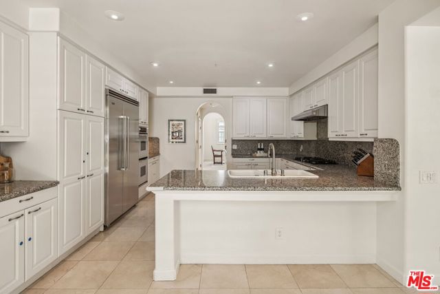 11737 Gwynne Lane, Los Angeles CA: https://media.crmls.org/mediaz/5d8f3c59-4dfe-4455-86ad-93172101697c.jpg