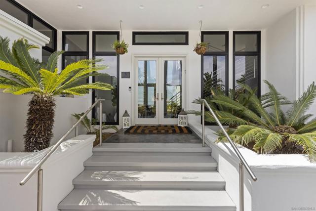 3325 Caminito Daniella, Del Mar CA: https://media.crmls.org/mediaz/5d8f3d5e-65b9-4550-aa82-5b6d3bf69778.jpg