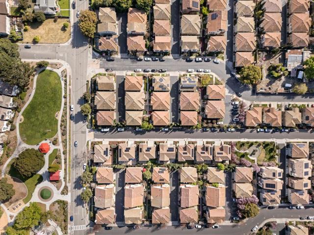 325 Toscana Way, Hayward CA: https://media.crmls.org/mediaz/5d8fcedf-87b8-4f7f-97be-7f16bc9ea70c.jpg