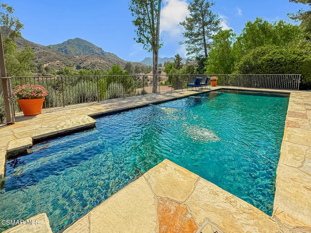 31145 Lobo Vista Road, Agoura Hills CA: https://media.crmls.org/mediaz/5d910518-90f6-4fc3-8c16-81e8cdcf823d.jpg