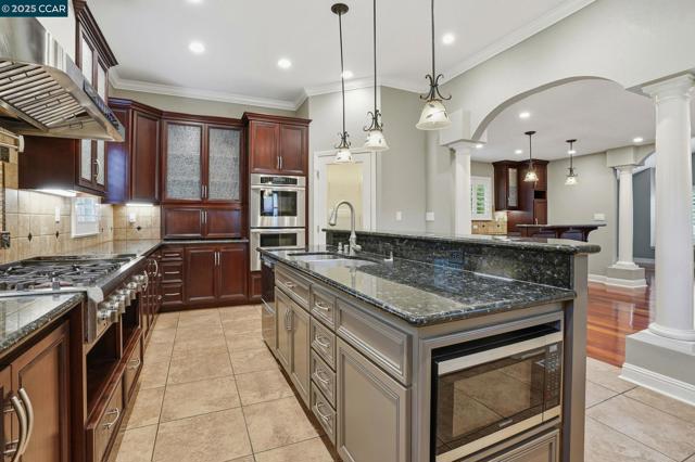 3025 Sunflower Dr, Antioch CA: https://media.crmls.org/mediaz/5d91ae35-7a1b-4749-a747-102274093573.jpg