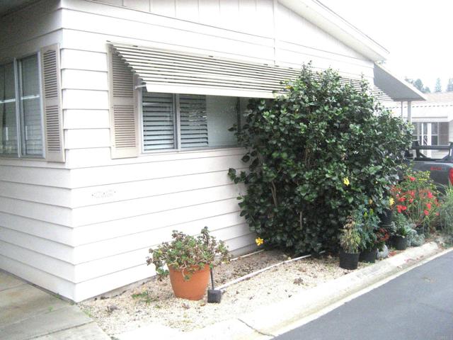 Detail Gallery Image 4 of 18 For 1175 La Moree Road #33,  San Marcos,  CA 92078 - 2 Beds | 2 Baths