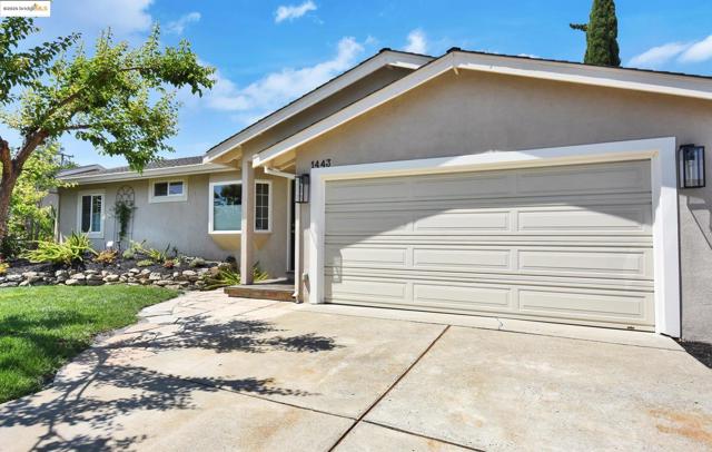 1443 Phantom Ave, San Jose CA: https://media.crmls.org/mediaz/5d924c0c-3f09-424b-880d-77cde7883d2b.jpg