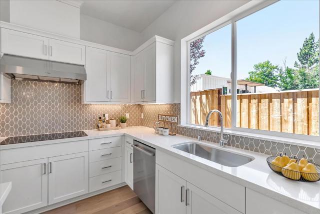 326 Isabelline Court, San Ramon CA: https://media.crmls.org/mediaz/5d9276b9-7225-4f0e-8c9a-dda1b6cc9a71.jpg