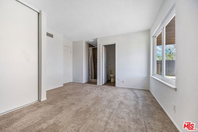 23061 Via San Gabriel, Mission Viejo CA: https://media.crmls.org/mediaz/5d92bc36-4e1a-463c-abcd-b79381523004.jpg