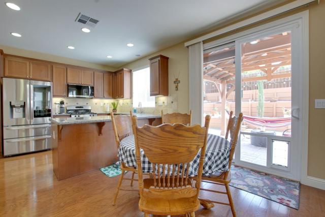 1251 Mulberry Street, Hollister CA: https://media.crmls.org/mediaz/5d937d50-a438-45ca-b6c6-d87ecbf51c28.jpg