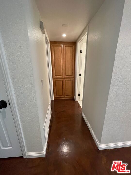 23502 Coso, Mission Viejo CA: https://media.crmls.org/mediaz/5d937e6c-01b0-49ff-856d-1e9e92628496.jpg