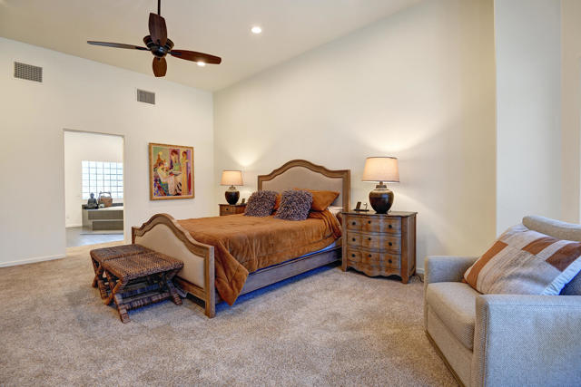 76470 Pala Palms Drive, Indian Wells CA: https://media.crmls.org/mediaz/5d939235-fc1d-4d47-99bd-f82847afdbf9.jpg