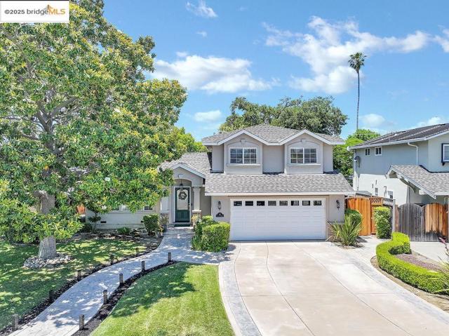 197 Branbury Dr, Campbell CA: https://media.crmls.org/mediaz/5d9468db-65d3-429f-a55e-1e8792685f2f.jpg