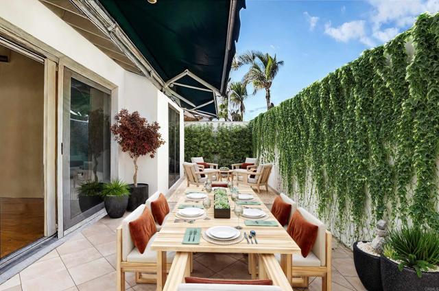 4074 Avenida Brisa, Rancho Santa Fe CA: https://media.crmls.org/mediaz/5d959cdf-05e3-494b-abfa-c42c1826f71d.jpg