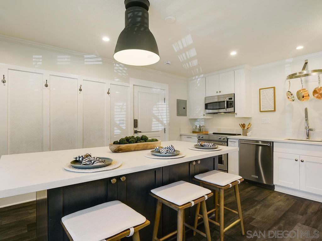 1021 Scott - photo 4