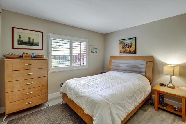 Detail Gallery Image 12 of 36 For 108 Blue Ash Ct, Encinitas,  CA 92024 - 3 Beds | 2 Baths