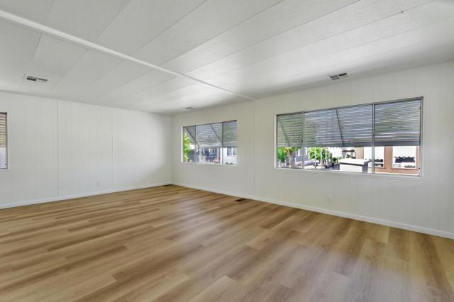 2097 Dalis Drive, Concord CA: https://media.crmls.org/mediaz/5d9610e2-6419-408a-bb95-48a0795cec37.jpg