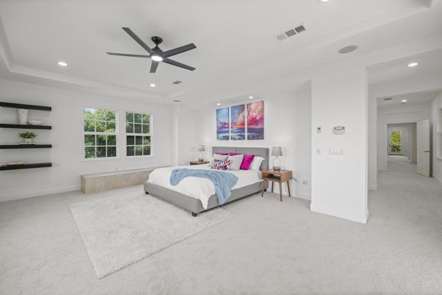 3219 Corte Paloma, Carlsbad CA: https://media.crmls.org/mediaz/5d96eddc-5a40-4a6e-8547-ea259653cc30.jpg