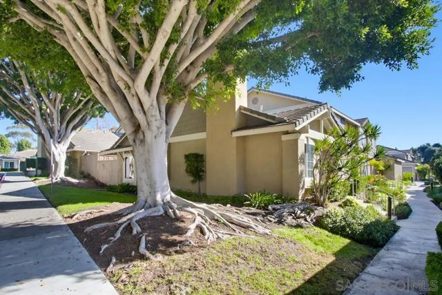 3613 CAMINITO CARMEL LANDING, San Diego CA: https://media.crmls.org/mediaz/5d971355-5510-4225-8254-e290385c5ba0.jpg