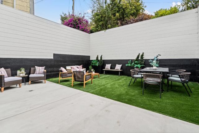 17 30th Street, San Francisco CA: https://media.crmls.org/mediaz/5d973cb8-95f3-4401-8f87-2333a53a18a3.jpg