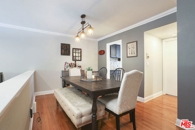 15237 MAGNOLIA Boulevard, B photo 7