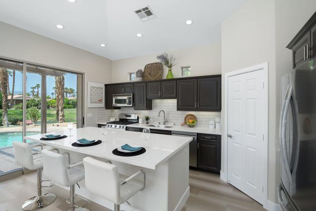48170 Hjorth Street, Indio CA: https://media.crmls.org/mediaz/5d990c50-bc07-4c6d-9d6a-54c46b7a3381.jpg