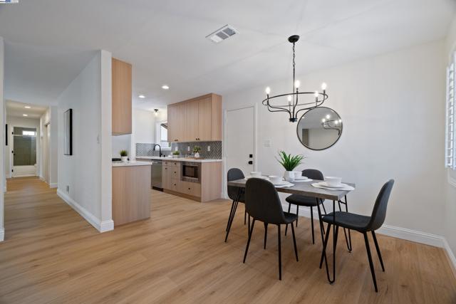 4501 Alice Way, Union City CA: https://media.crmls.org/mediaz/5d9a025c-f42d-448c-8228-d0c104c9bce3.jpg
