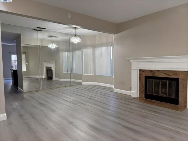 6221 Potrero Dr, Newark CA: https://media.crmls.org/mediaz/5d9a82e2-37e1-4304-97e7-d039ebb1836f.jpg