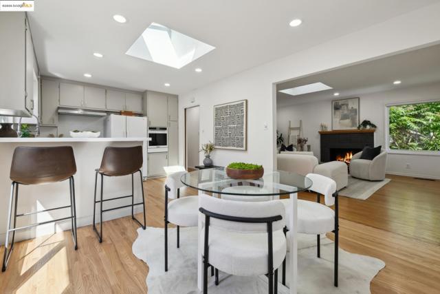 6251 Highland Ave, Richmond CA: https://media.crmls.org/mediaz/5d9acd87-dbe9-4310-8fe0-119e00312603.jpg