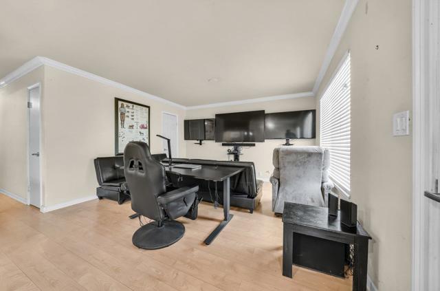 2989 Betsy Way, San Jose CA: https://media.crmls.org/mediaz/5d9ae323-2cd1-4cf5-abd6-fc0760c04d63.jpg