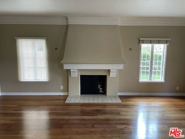 6370 W 6th Street, Los Angeles CA: https://media.crmls.org/mediaz/5d9c2d60-a515-45f2-b1d0-9add4ab20ece.jpg