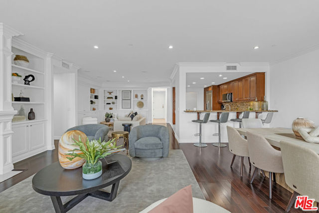 143 N Arnaz Drive, Beverly Hills CA: https://media.crmls.org/mediaz/5d9c8329-b437-487d-a150-0c577a8da399.jpg